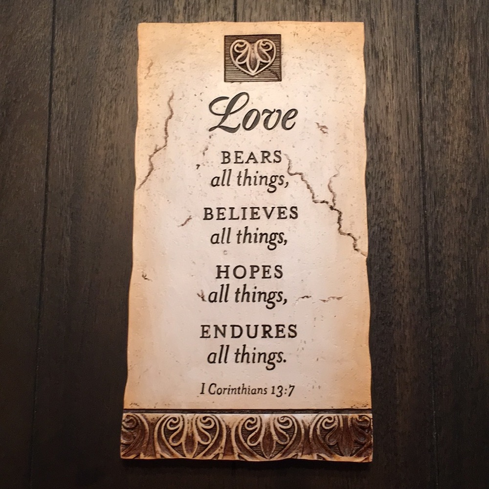I Corinthians 13:7 Wall Decor - Picture 2 of 3